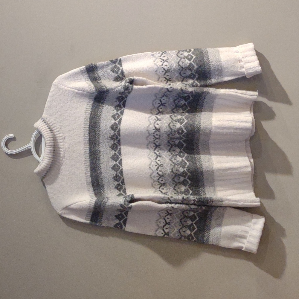 Aspen Cozy‎ Gray and White Patterned Women's XL Sweater
